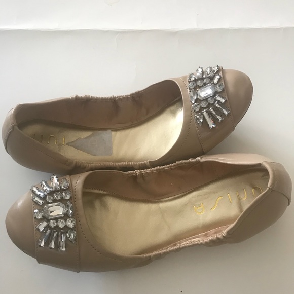 unisa shoes flats